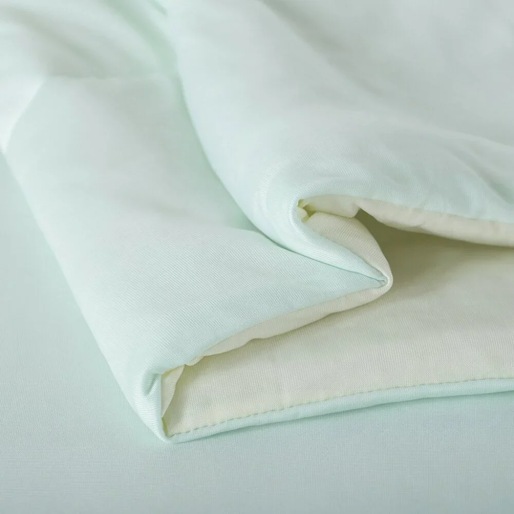 New Original Packaging - Cooling Comforter - Green - King Size